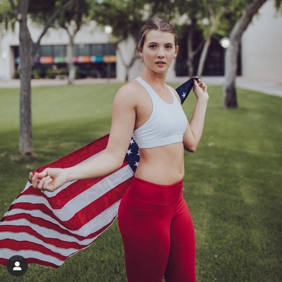 nike heritage windrunner